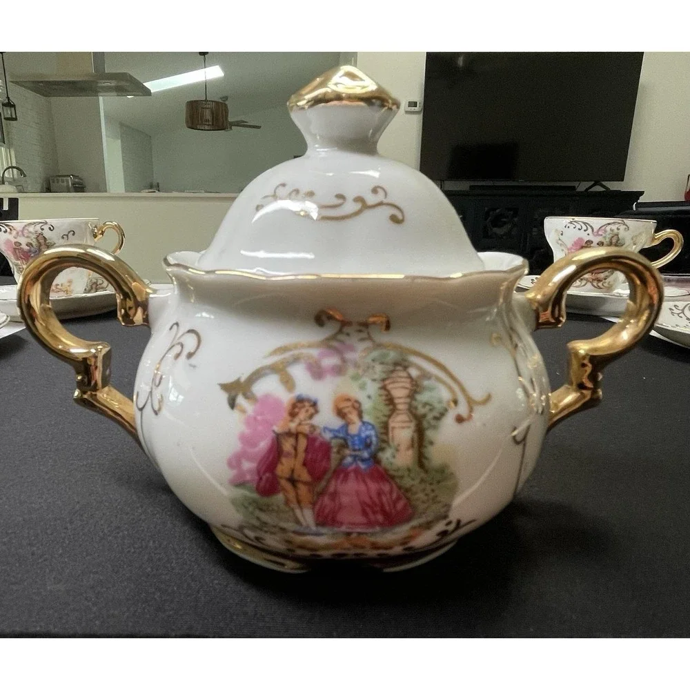 Vintage 1940-69‎ Versailles Sugar Bowl Tea Cups Saucers Decanter See Description